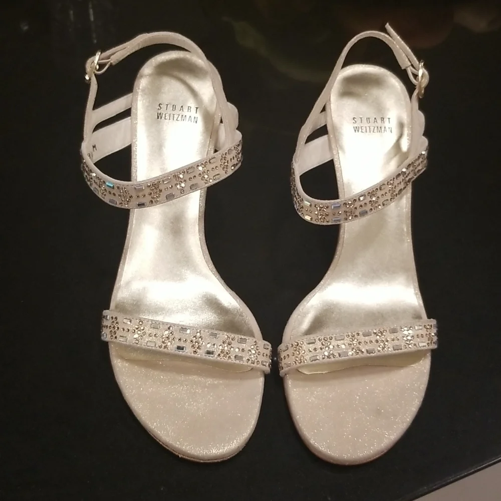 💕STUART WEITZMAN💕 Fireplace Sandal Ankle Strap Heels Light Gold Jewels 9.5